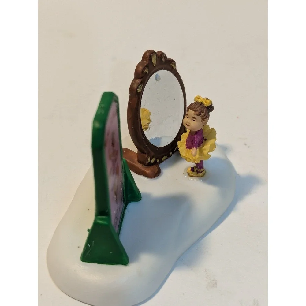 Department 56 North Pole series,‎ The Little ballerina